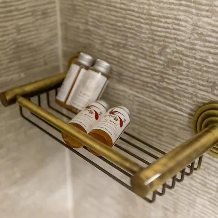 Lousios ゲストハウス