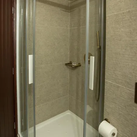 ゲストハウス Lousios